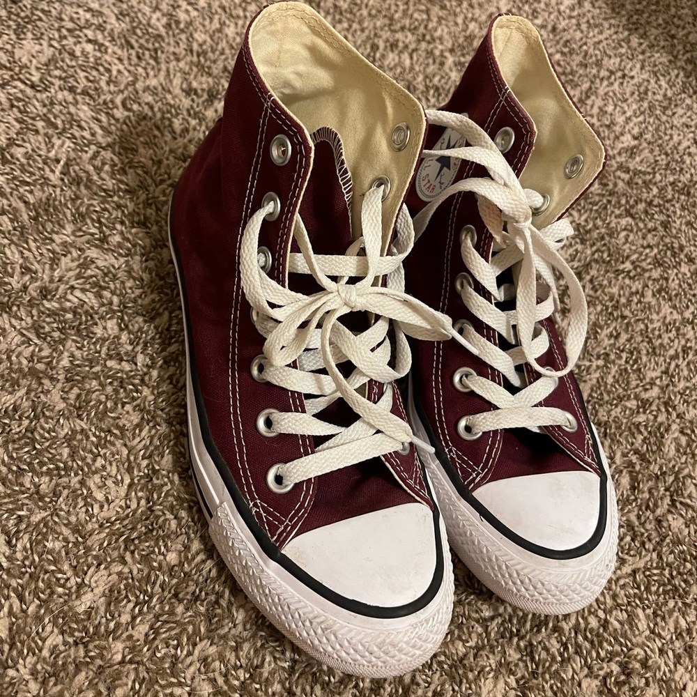 high top maroon converse